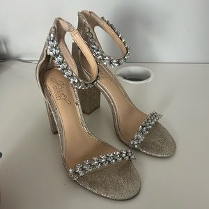 Jewel Badgley Mischka Gold Heels